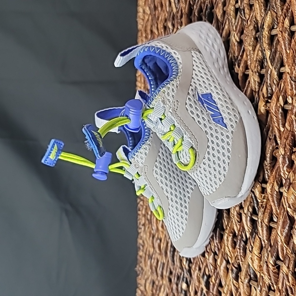 AVIA Reflective Avi Spirit Sc AA50116TLDK Boys Size 5 Gray/Green Slip On
